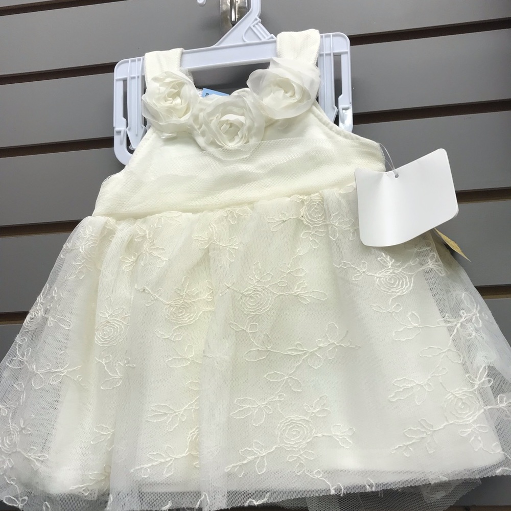 Dress - Picture 2 of 8